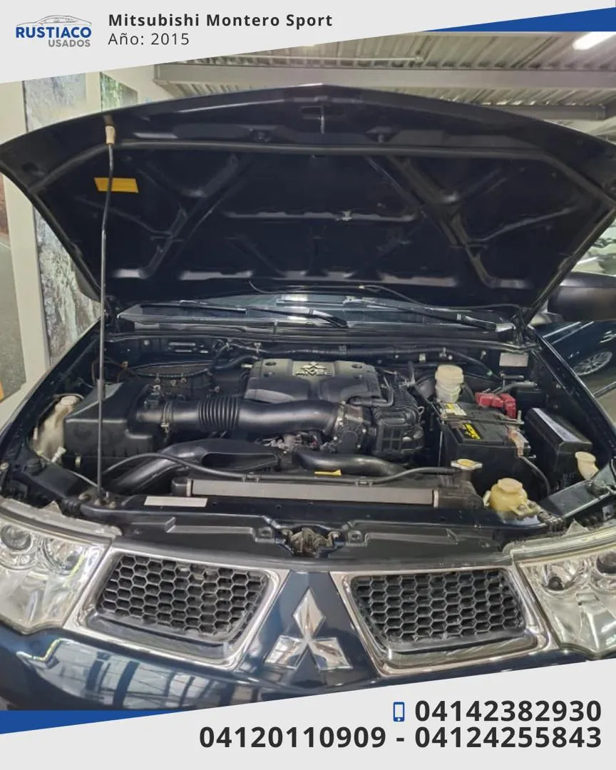 Mitsubishi Montero Sport GX 2015 azul7