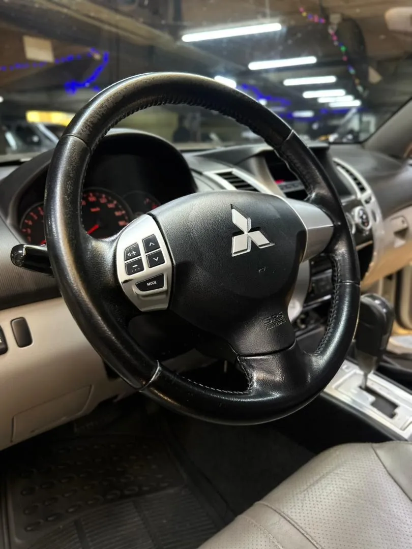 Mitsubishi Montero Sport Gls 2014 Blanco Caracas