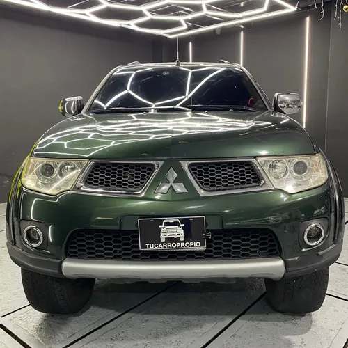 Mitsubishi Montero 2015 Verde Caracas