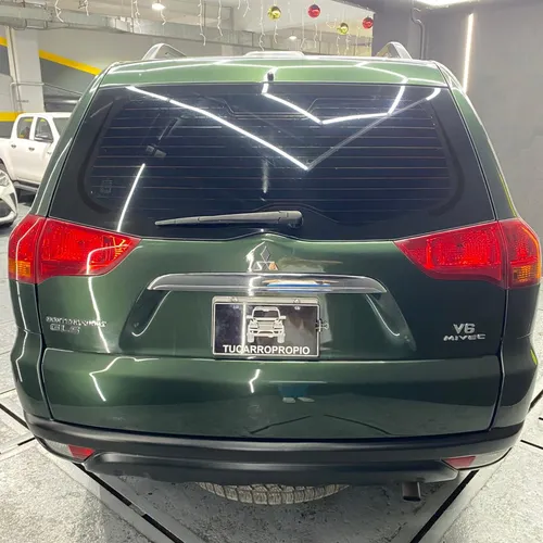 Mitsubishi Montero 2015 Verde Caracas