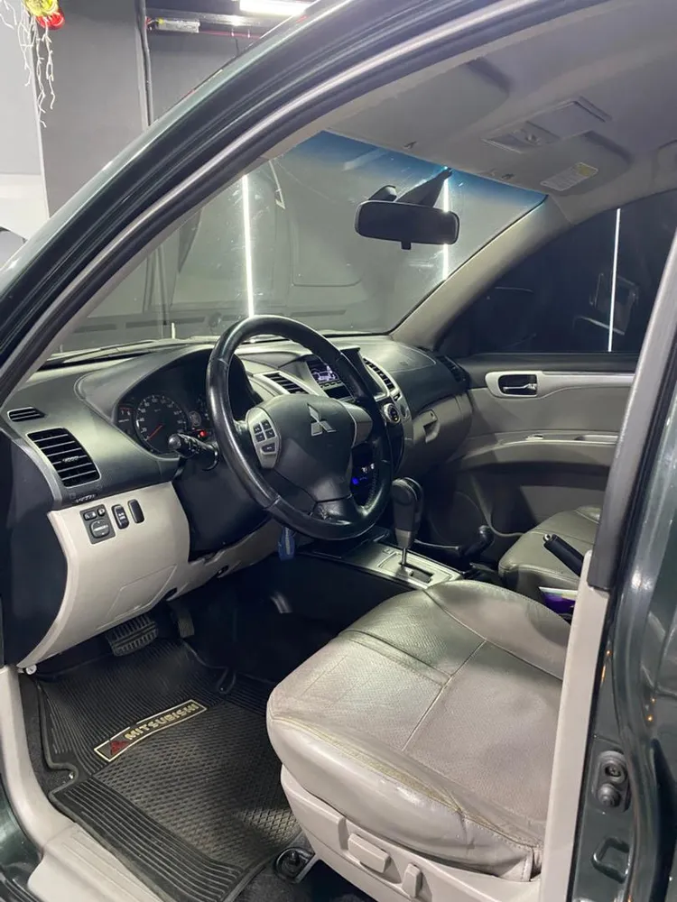 Mitsubishi Montero Sport GLS 2015 Verde Caracas