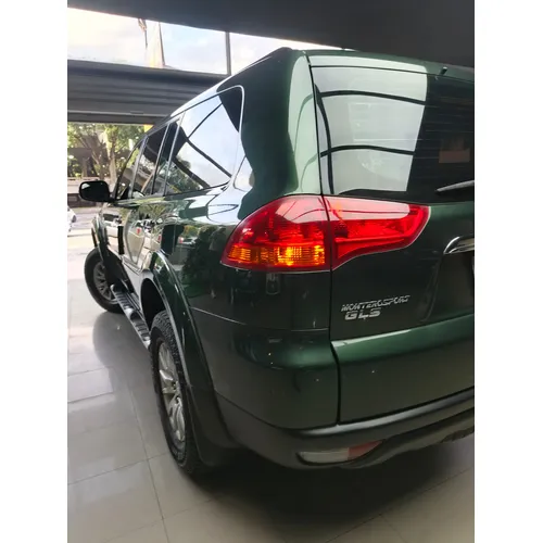 Mitsubishi Montero Sport GLS 2015 Verde Caracas