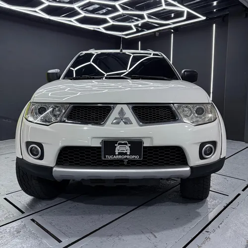 Mitsubishi Montero Sport GLX 2014 Blanco Caracas