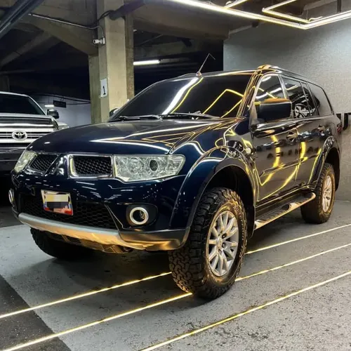 Mitsubishi Montero Sport GLX 2014 Azul Caracas
