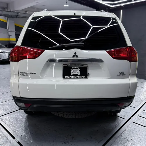 Mitsubishi Montero Sport GLX 2014 Blanco Caracas