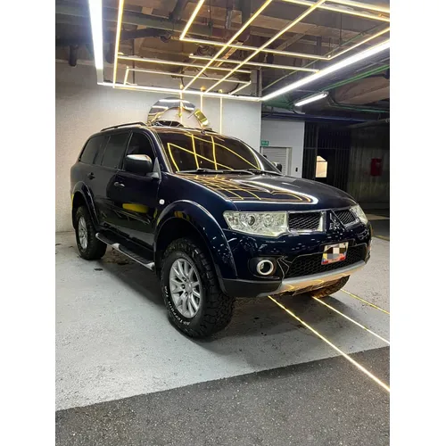 Mitsubishi Montero Sport GLX 2014 Azul Caracas