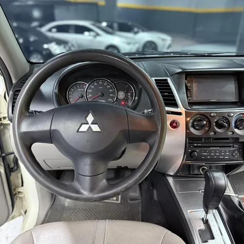 Mitsubishi Montero Sport GLX 2014 Blanco Caracas