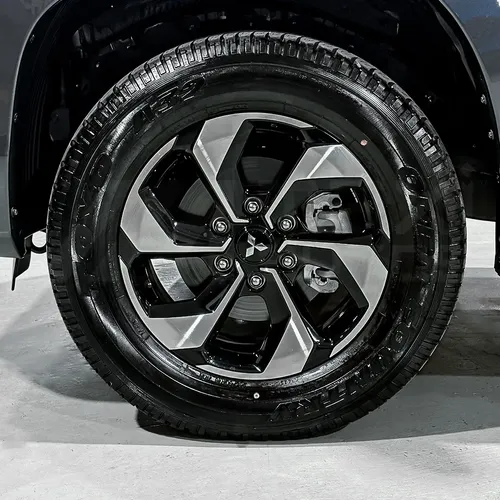 Mitsubishi Montero Sport 2025 Gris Caracas