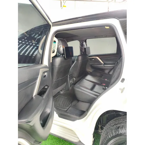 Mitsubishi Montero Sport 2023 Blanco Caracas