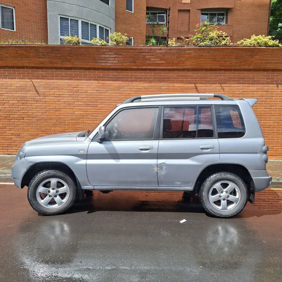 Mitsubishi Montero TR4 2008 Plata