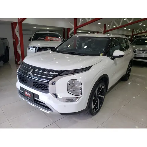 Mitsubishi Outlander 2025 Blanco Caracas