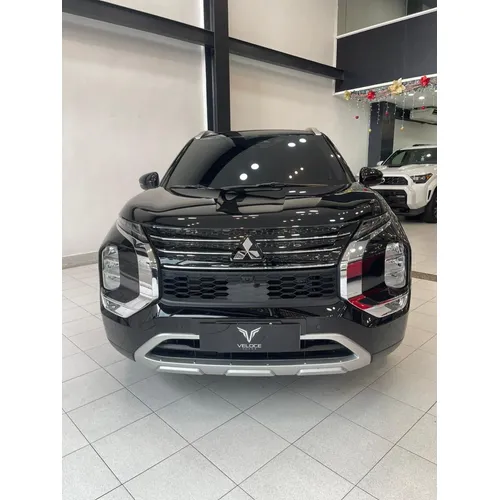 Mitsubishi Outlander 2025 Negro Caracas