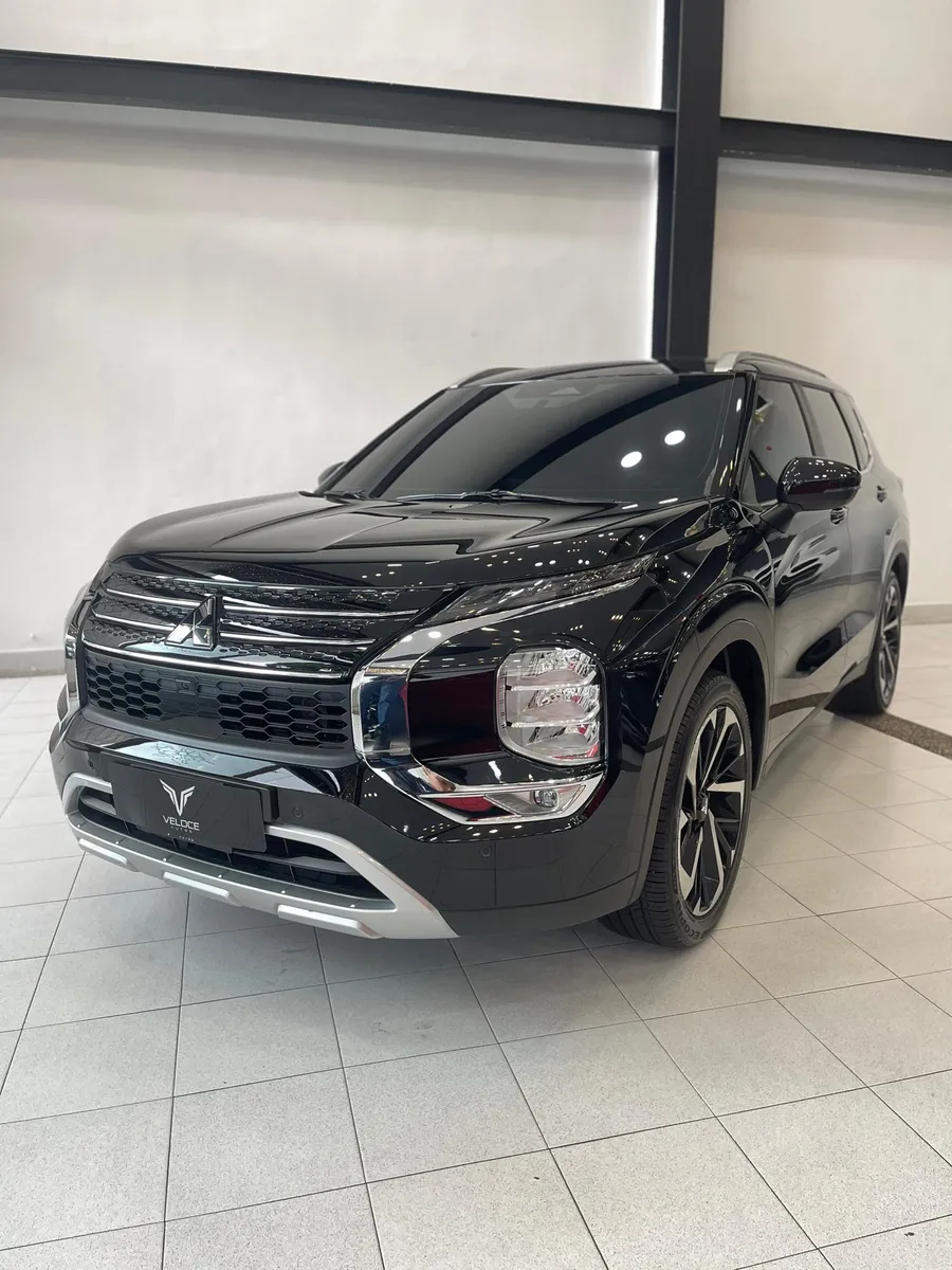 Mitsubishi Outlander 2025 Negro Caracas