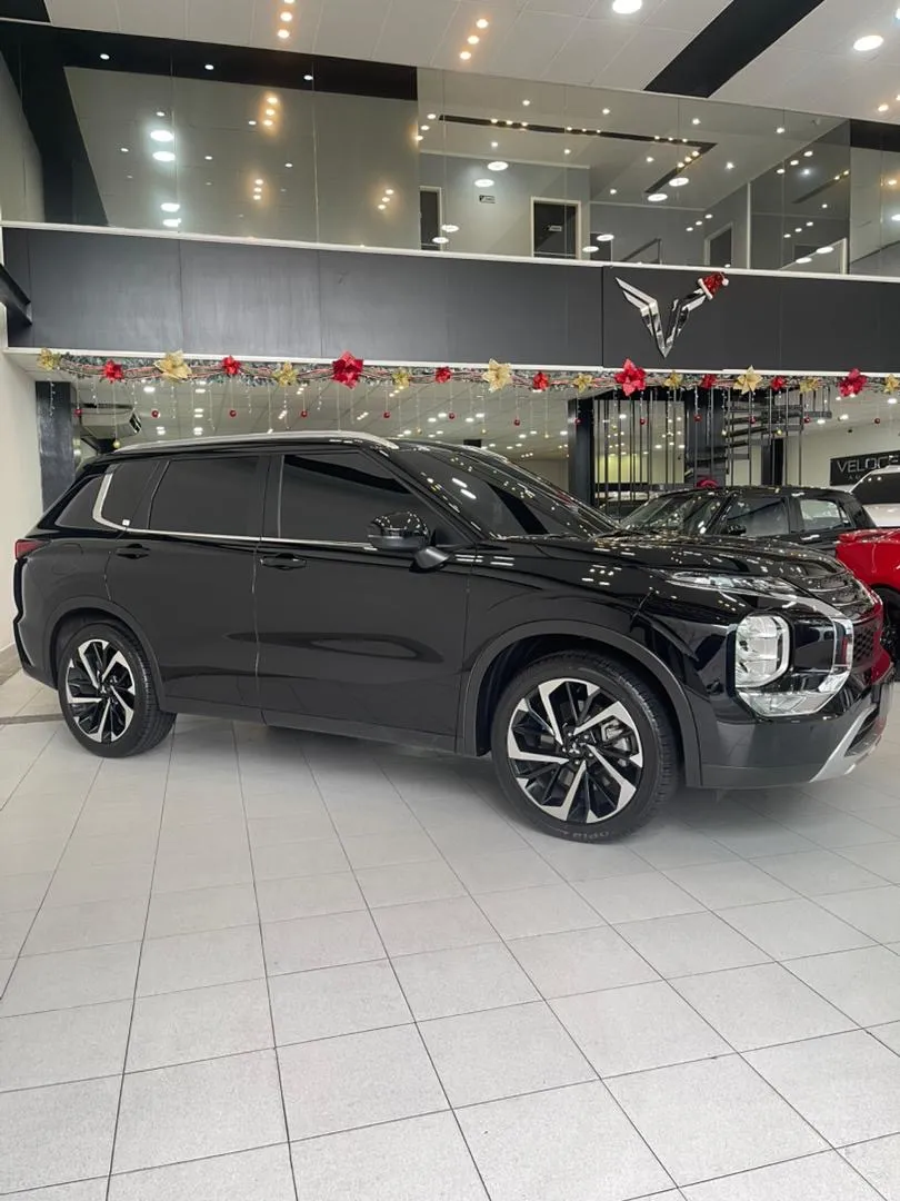 Mitsubishi Outlander 2025 Negro Caracas