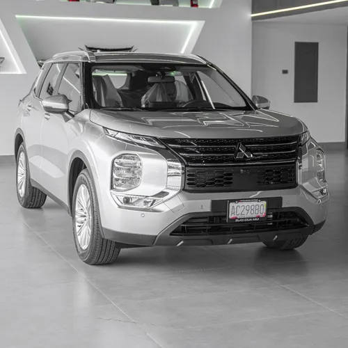 Mitsubishi Outlander 2026 Plateado Valencia