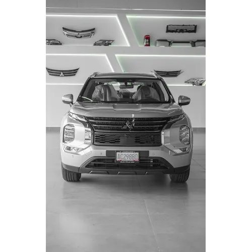 Mitsubishi Outlander 2026 Plateado Valencia
