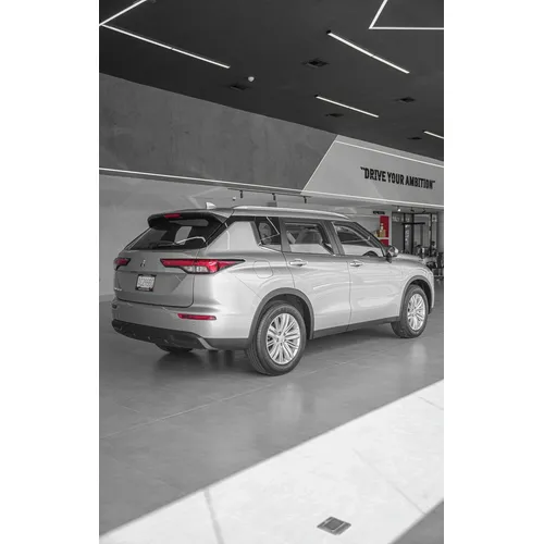 Mitsubishi Outlander 2026 Plateado Valencia