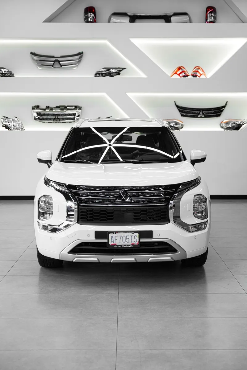 Mitsubishi Outlander 2025 Blanco Valencia