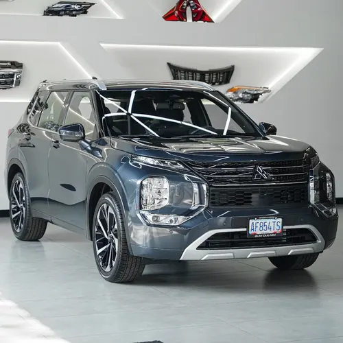 Mitsubishi Outlander 2026 Gris Valencia