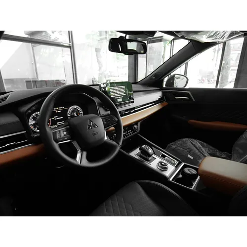 Mitsubishi Outlander 2026 Gris Valencia