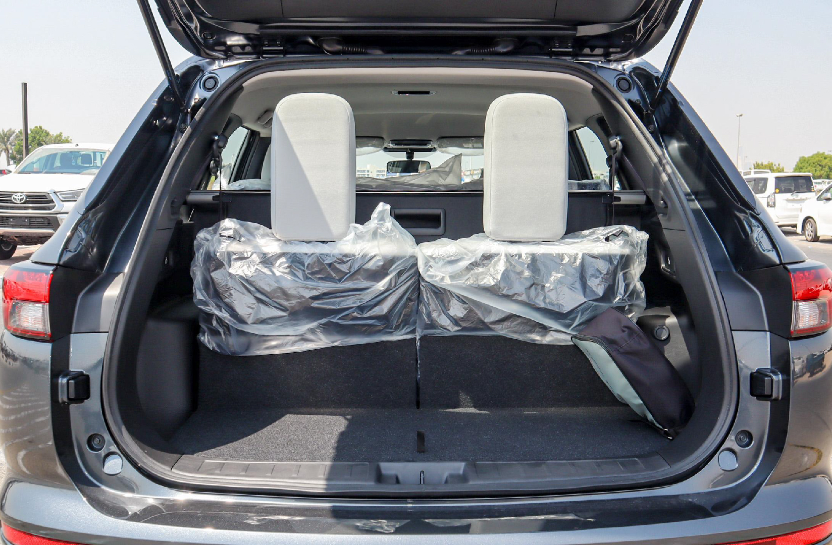Mitsubishi Outlander 4×2 2025 Básica gris7