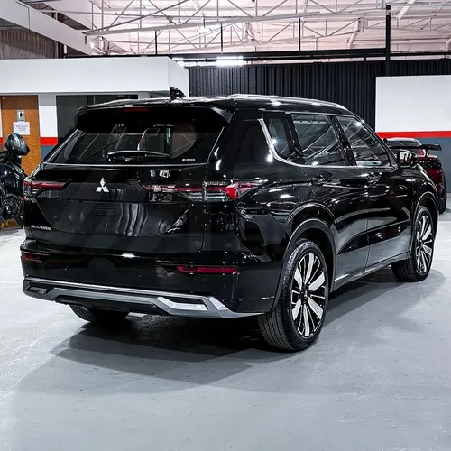 Mitsubishi Outlander 2026 Plateado Caracas