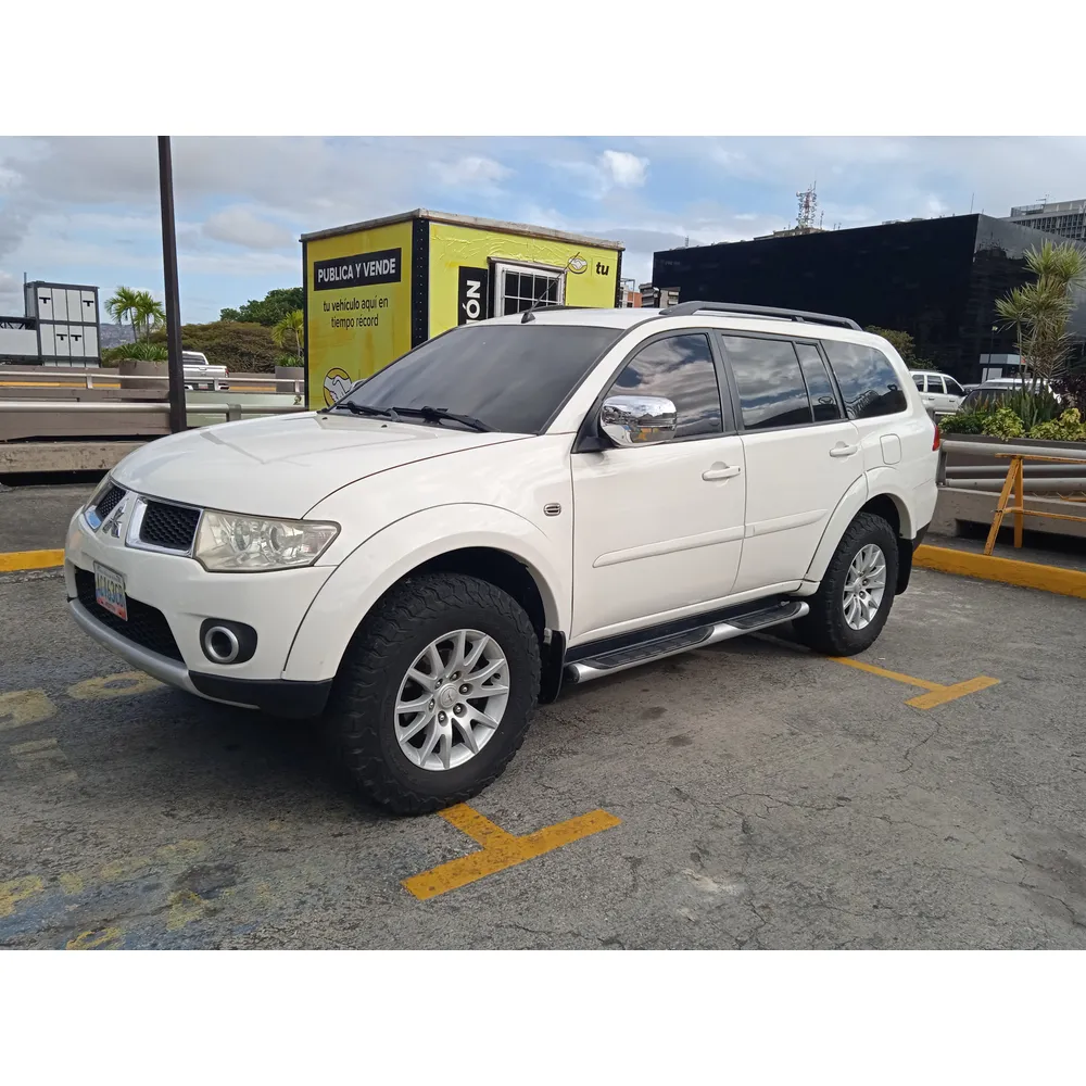 Mitsubishi Pajero GLS 2018 Blanco Caracas
