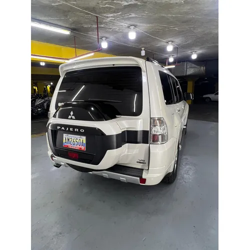 Mitsubishi Pajero GLS 2018 Blanco Caracas