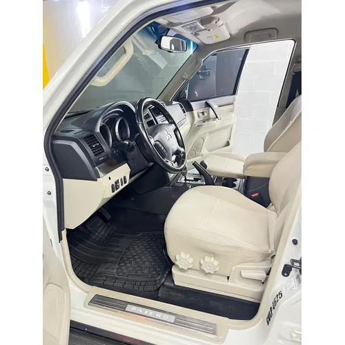 Mitsubishi Pajero GLS 2018 Blanco Caracas