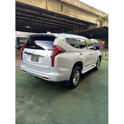 Mitsubishi Pajero Sport 2020 Blanco Caracas