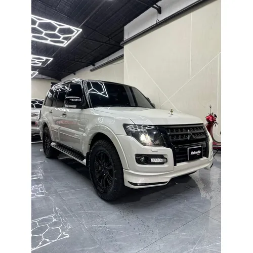 Mitsubishi Pajero 2020 Blanco Caracas