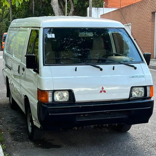 Mitsubishi Panel 2012 Blanco Caracas