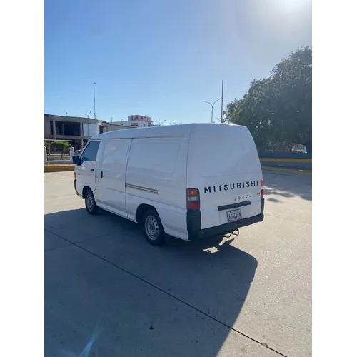 Mitsubishi Panel L300 2015 Blanco Maracaibo