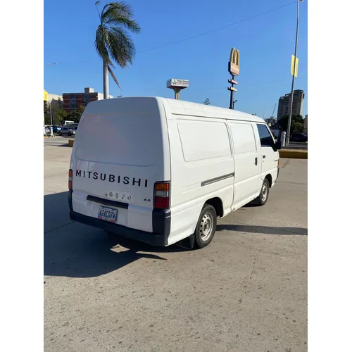 Mitsubishi Panel L300 2015 Blanco Maracaibo