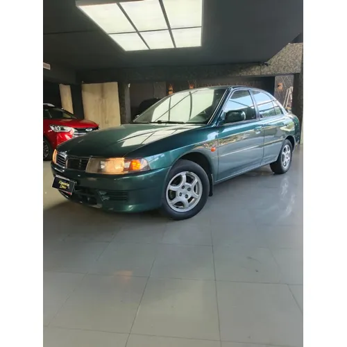 Mitsubishi SIGNO 2009 Verde Caracas