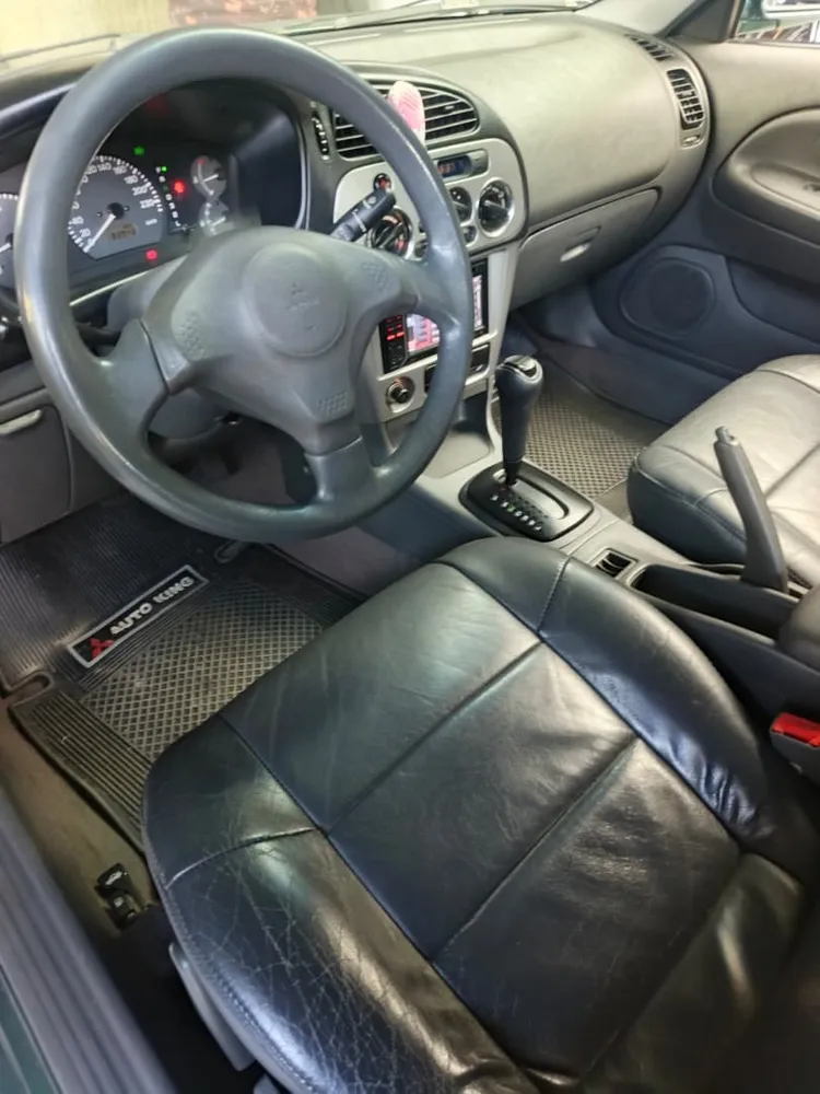 Mitsubishi SIGNO 2009 Verde Caracas