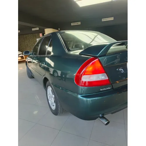 Mitsubishi SIGNO 2009 Verde Caracas