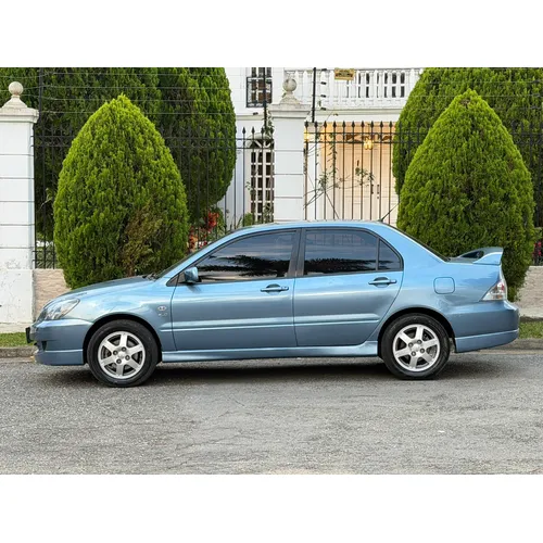 Mitsubishi Touring 2015 Azul Caracas