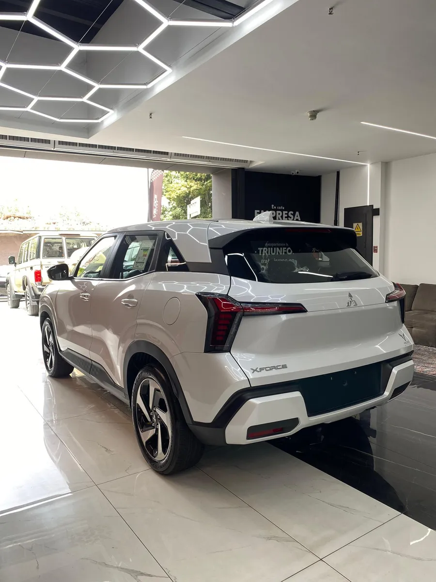 Mitsubishi Xforce 2025 Blanco Caracas