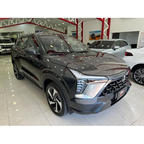 Mitsubishi Xforce 2025 Gris Caracas