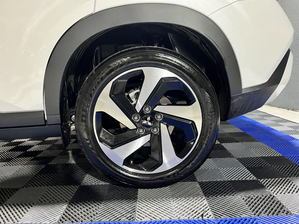 Mitsubishi Xforce 2025 Premium blanco6