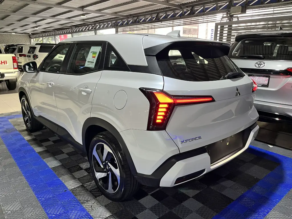 Mitsubishi Xforce 2025 Blanco Caracas