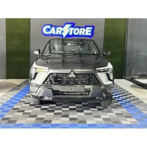 Mitsubishi Xforce 2026 Gris Caracas