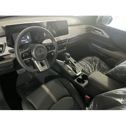 Mitsubishi Xforce 2026 Gris Caracas