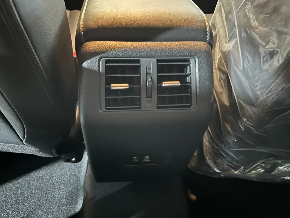 Mitsubishi Xforce 2025 Negro Caracas