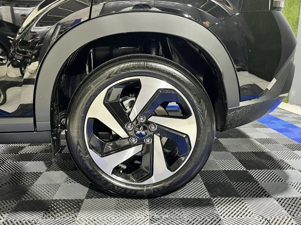 Mitsubishi Xforce 2025 Negro Caracas
