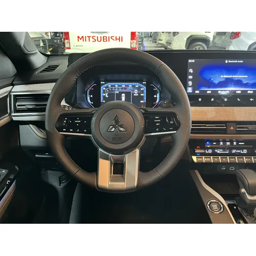 Mitsubishi Xforce 2025 Negro Caracas