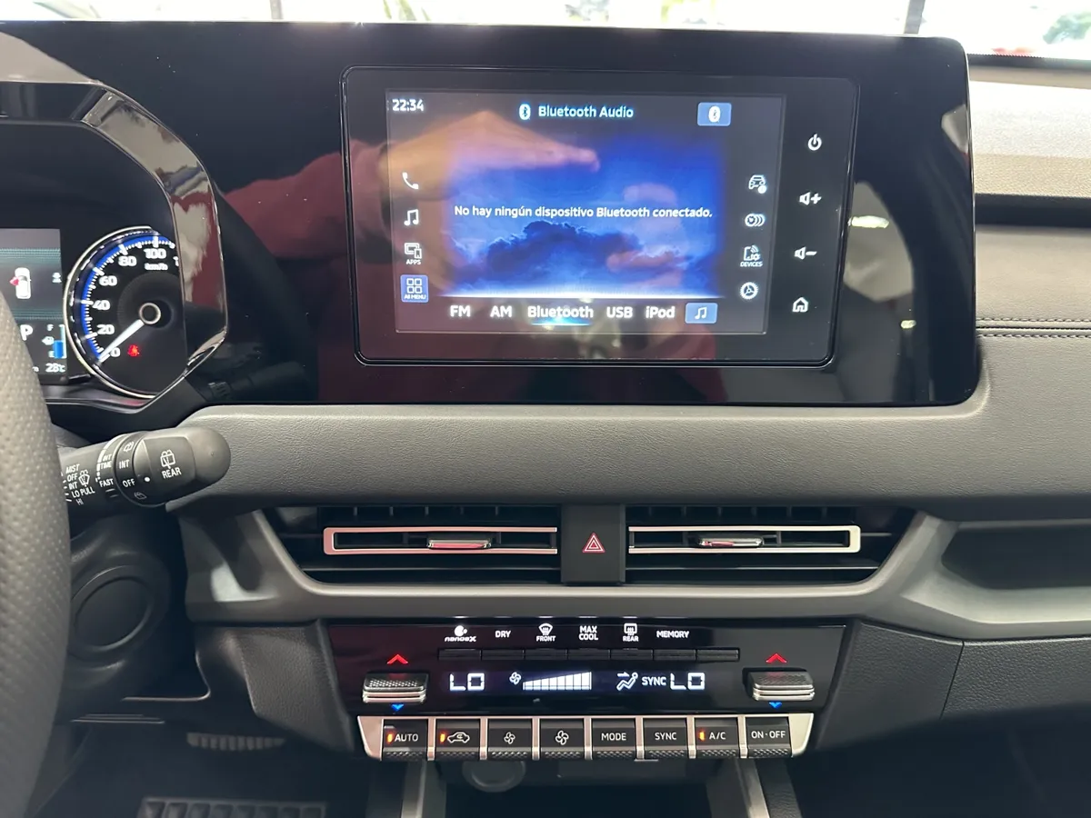 Mitsubishi Xforce suv 2025 gris5