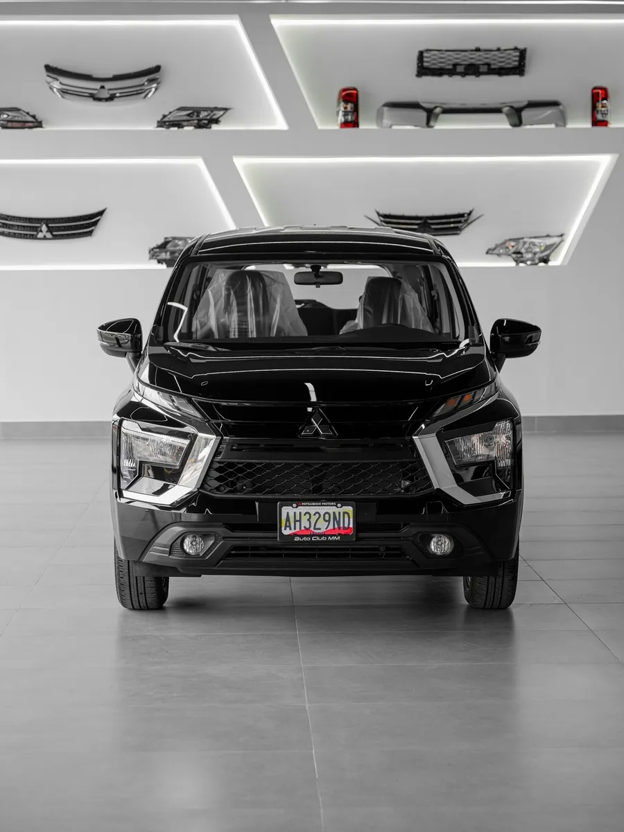 Mitsubishi Xpander 2025 suv negro2