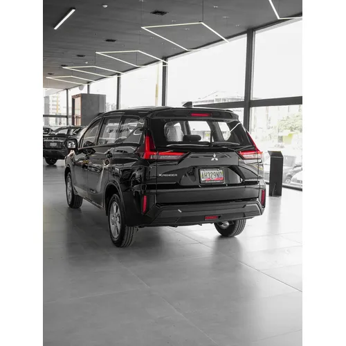 Mitsubishi Xpander 2026 Negro Valencia